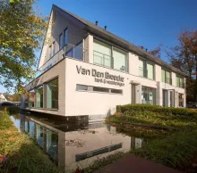 Photo 1 de BV Van Den Broecke