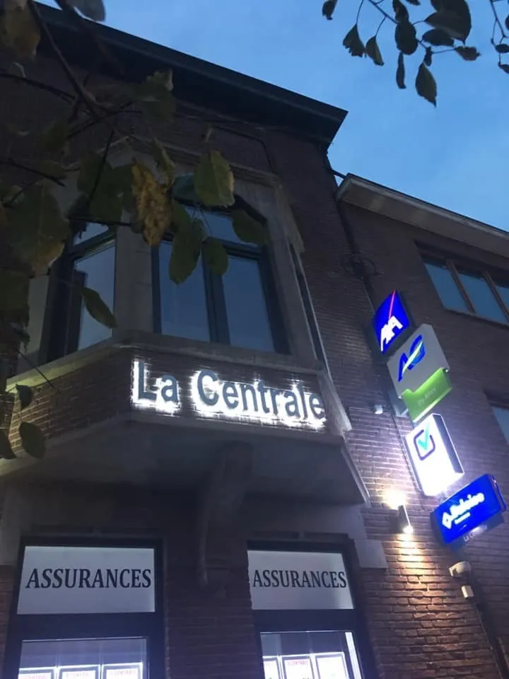 LA CENTRALE SC SPRL